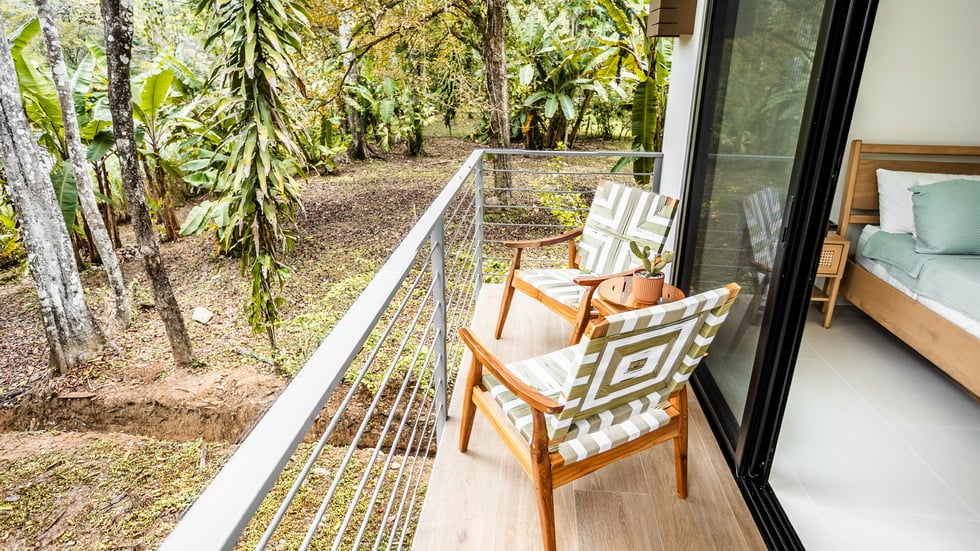 Luxury Riverfront Residence in Playa Dominical Walk to the Beach