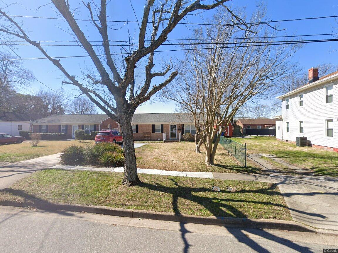 2225 Harrell Ave
