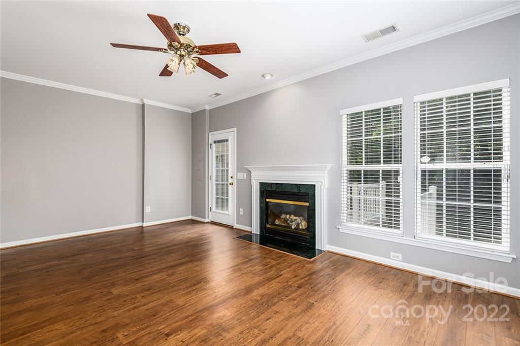 3025 Misty Harbor Cir