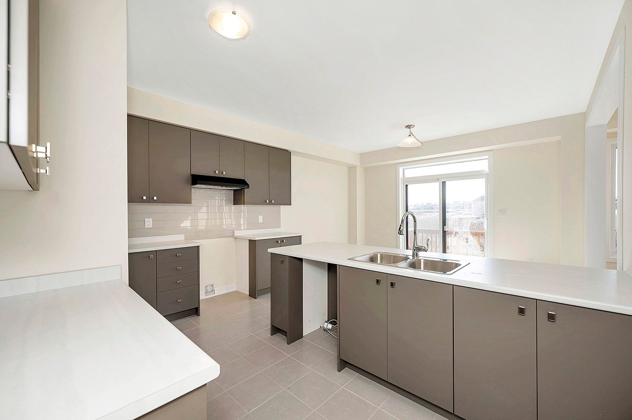 24 Basswood Crescent