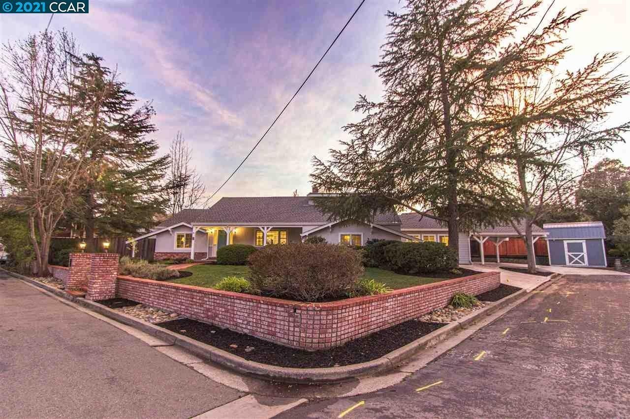 8 Foothill Park Ter