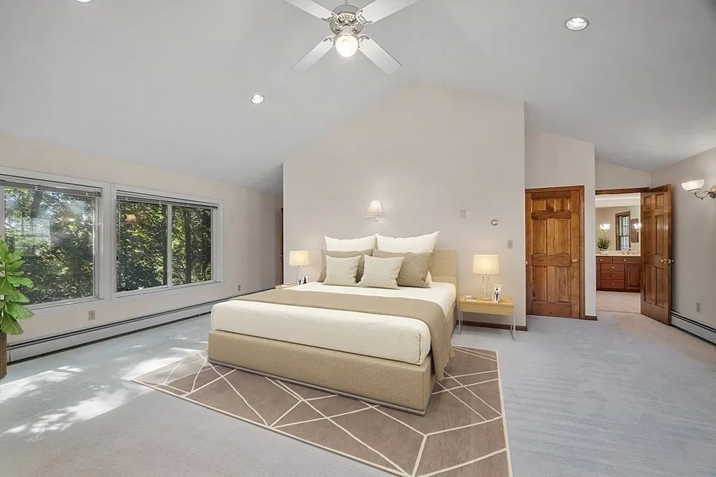 4 Great Meadow Rd