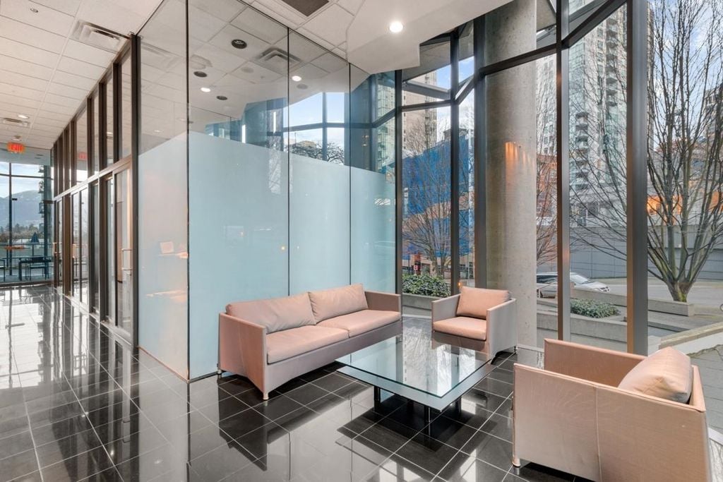 1331 W Georgia St, #707