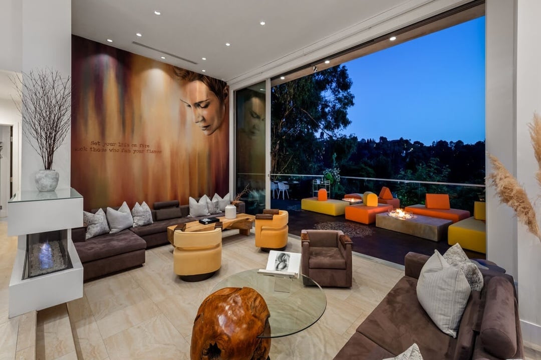 View Opulent