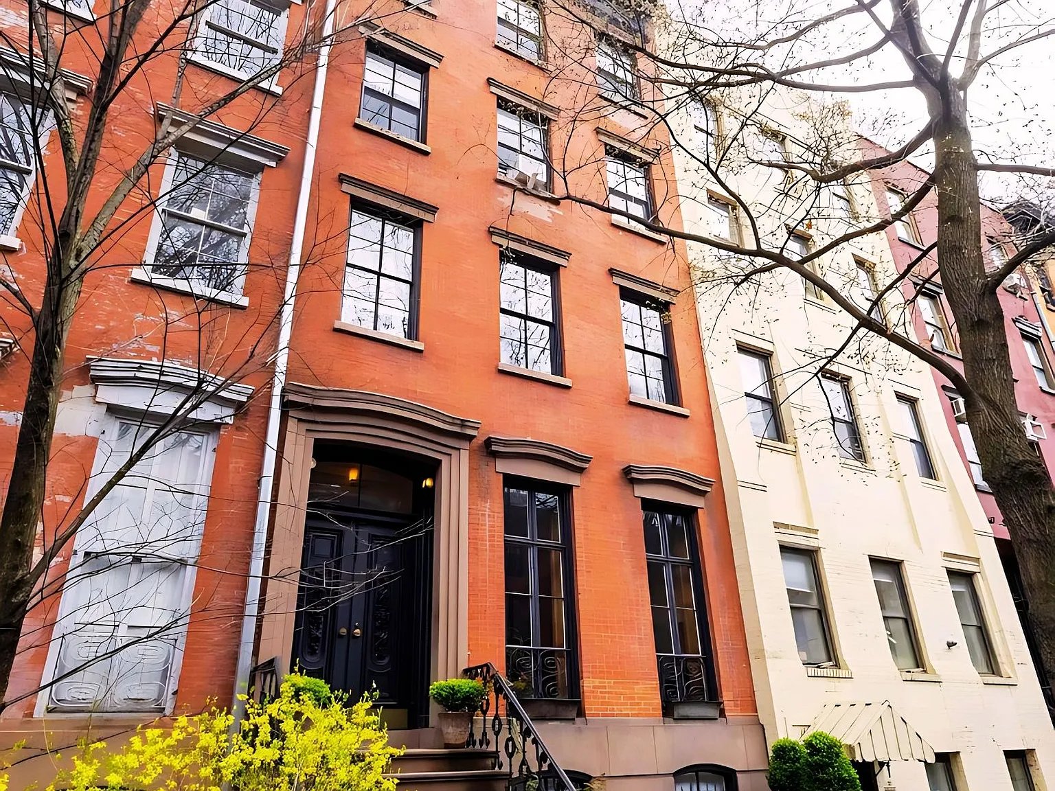23 Bank St #3/4