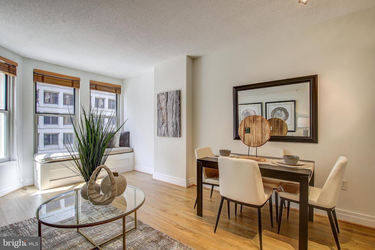 915 E St NW #612