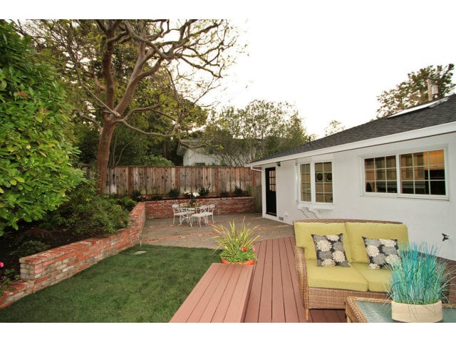 25 La Loma Drive