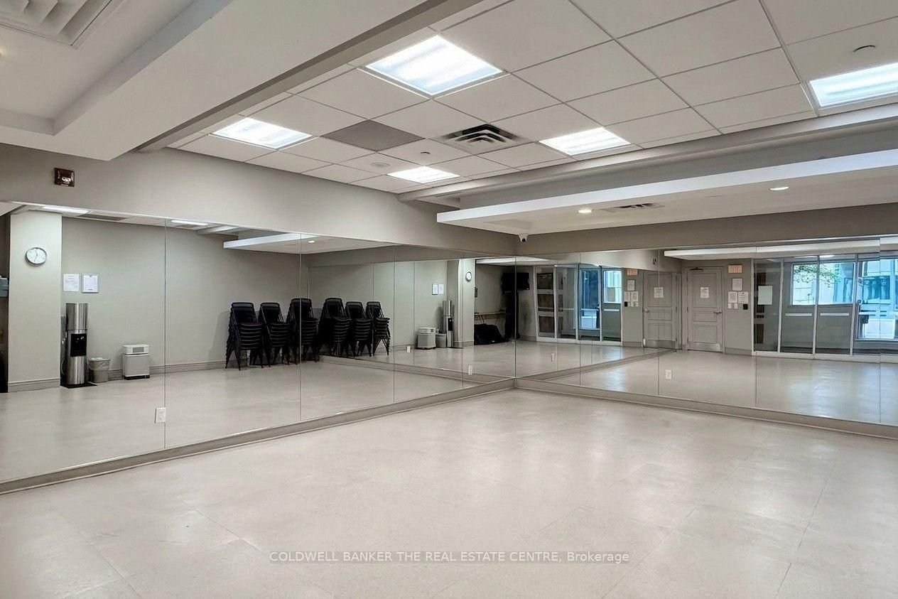 LUXURY LIVING IN NORTH YORK