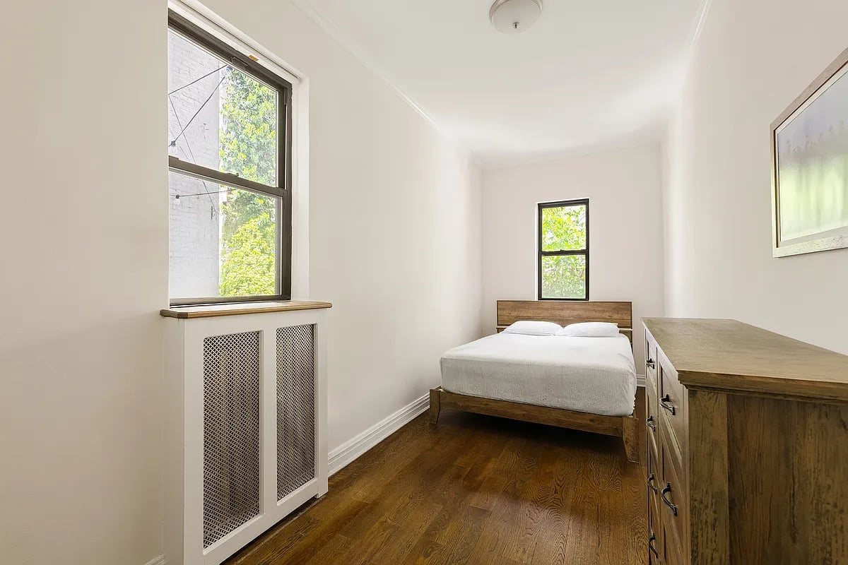 37 West 71st Street