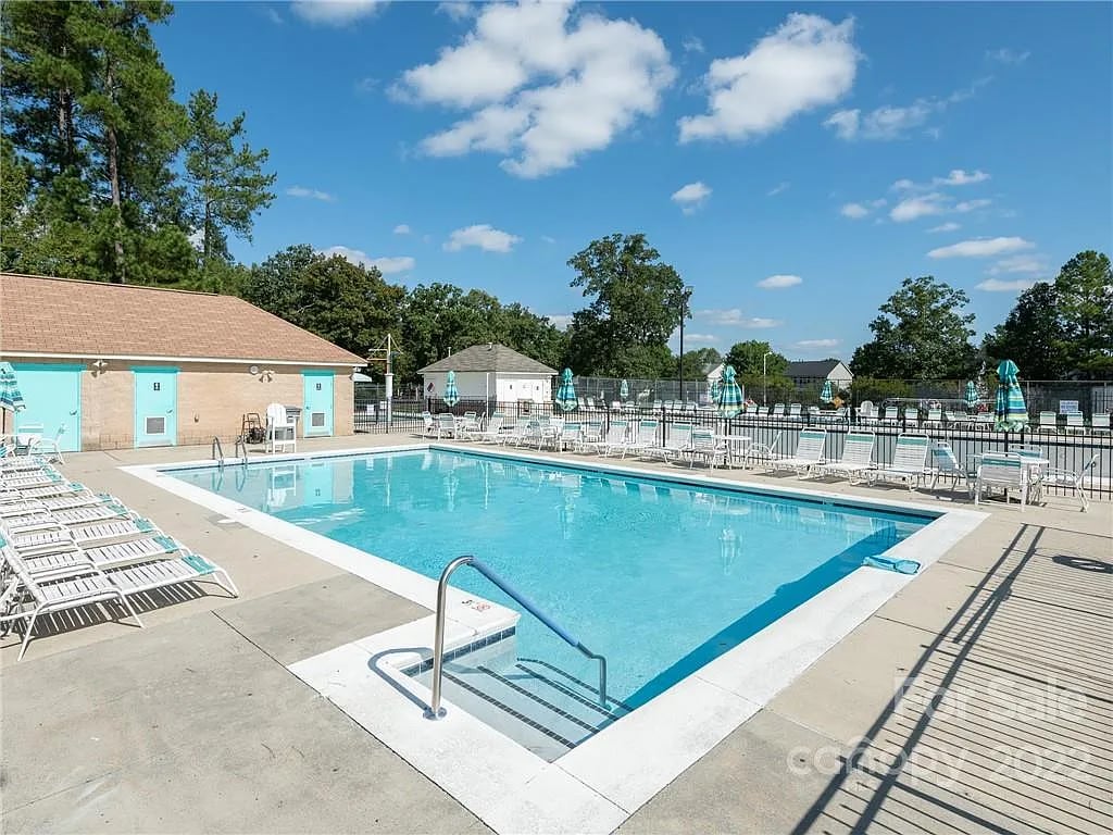 6112 Creft Cir #114