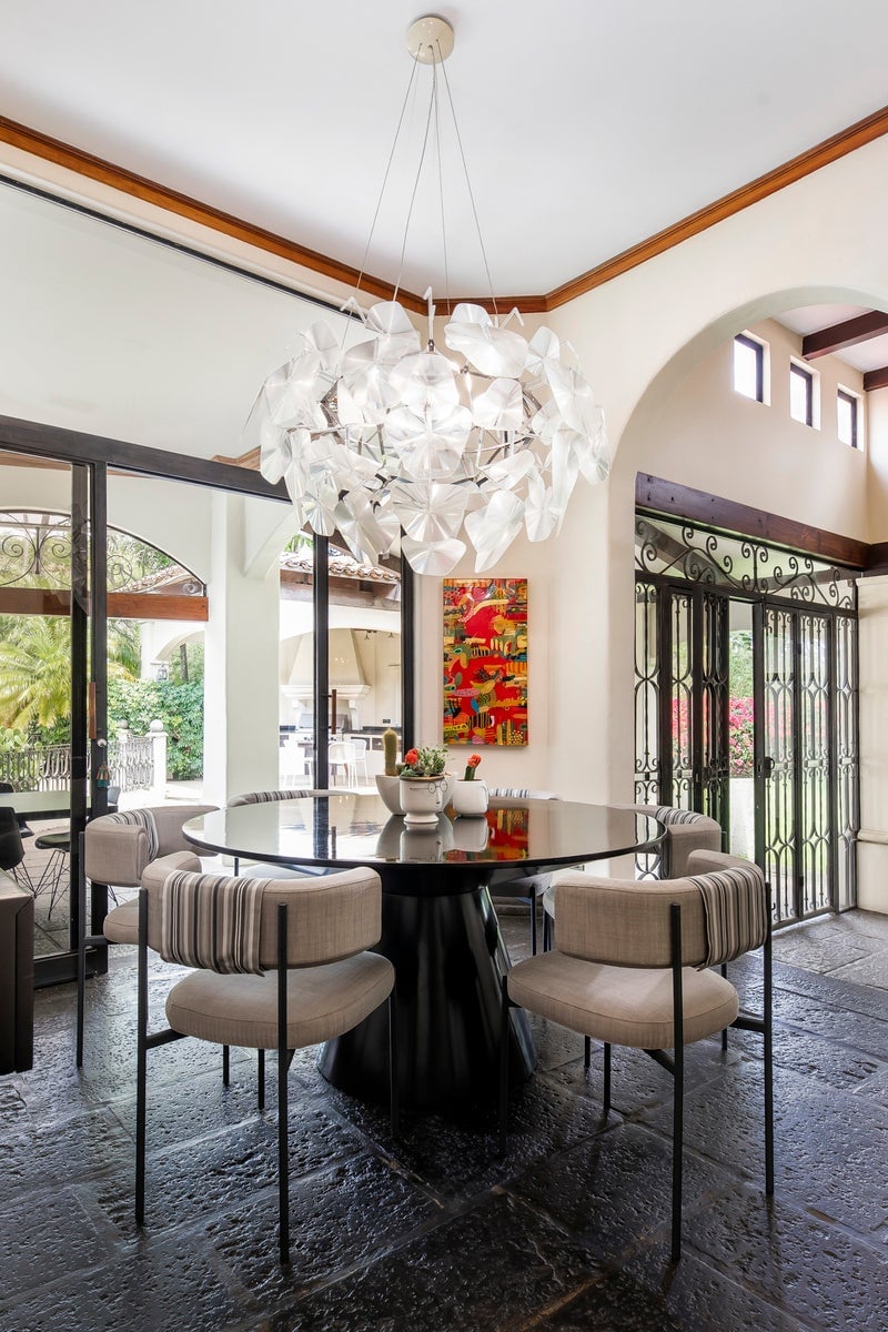 Mediterranean One Level Villa, Santa Ana, San Jose