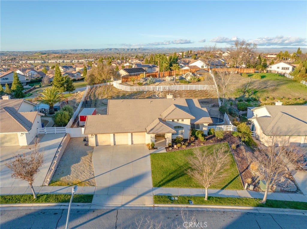 1631 Riverglen Dr