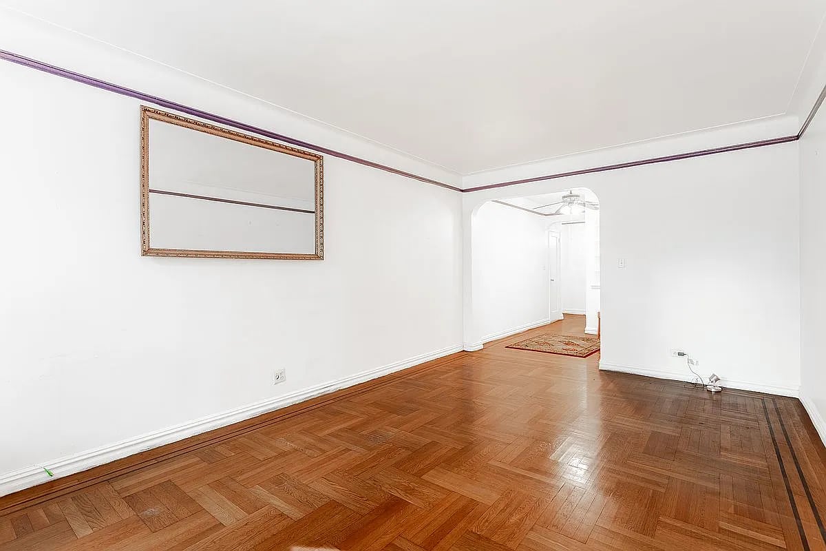 3321 Bruckner Blvd, Apt 1J