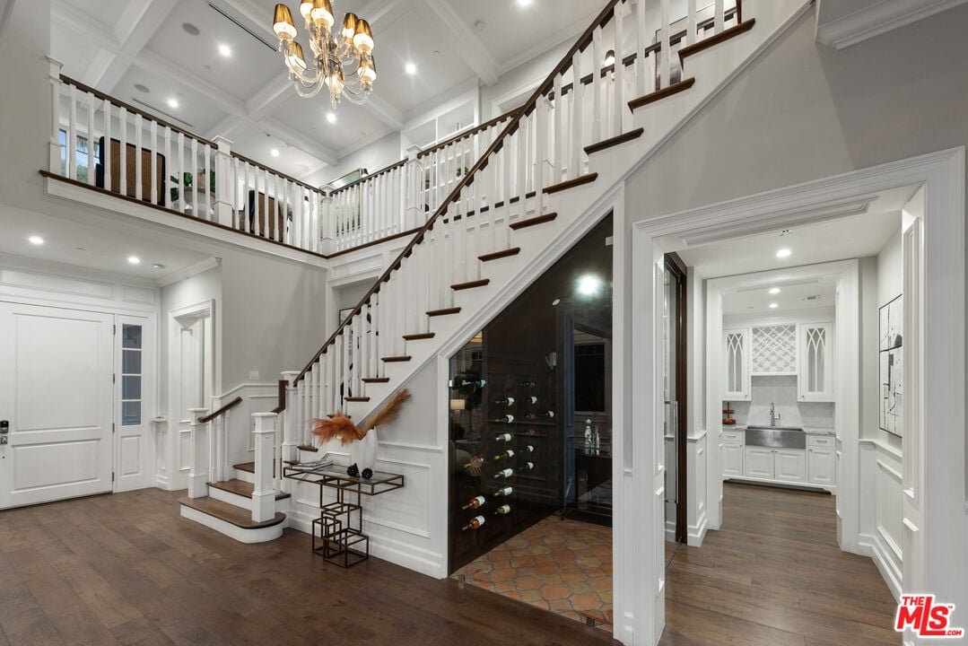 Luminor Heights, Laurel Canyon Blvd, 90046