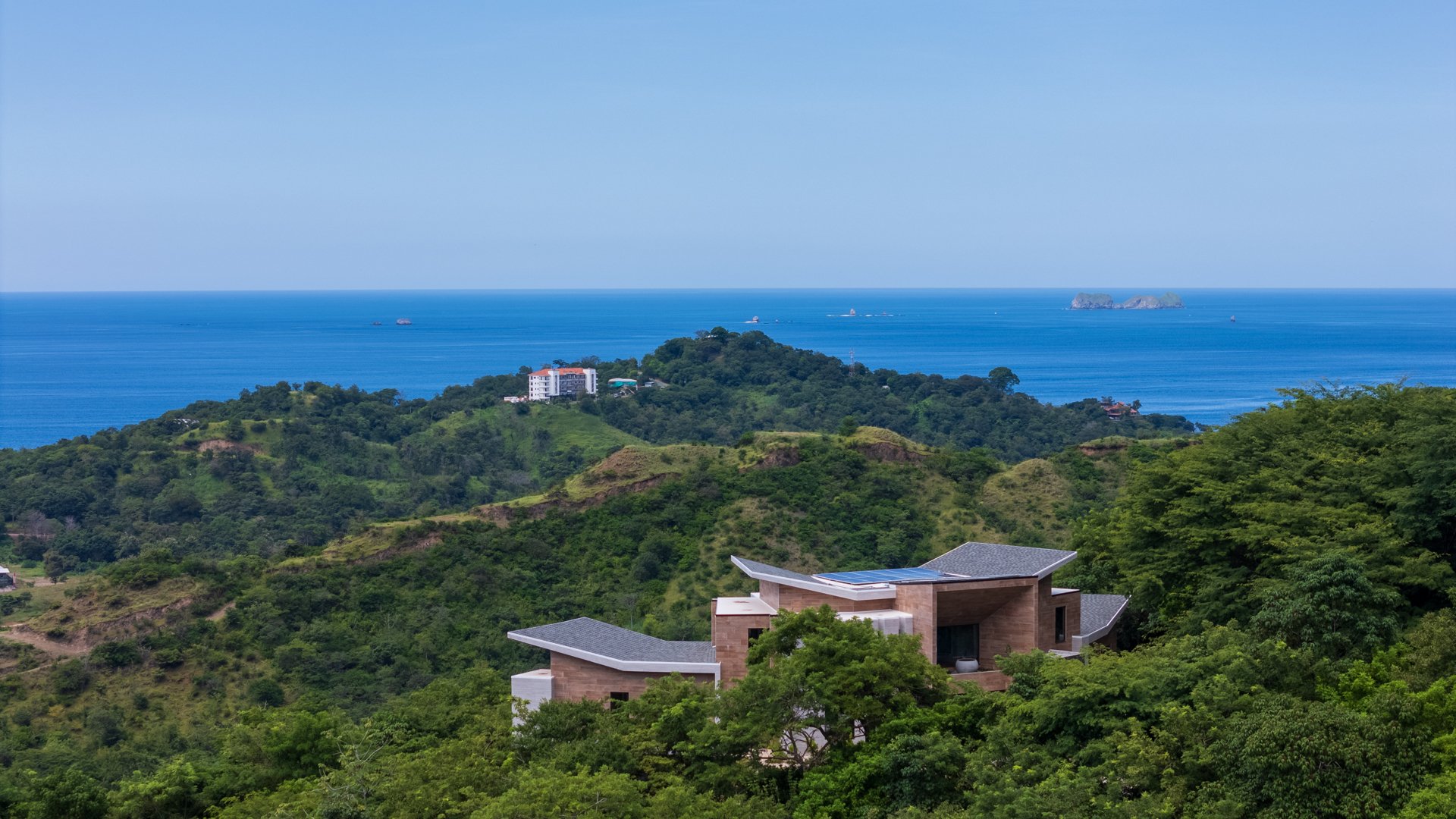 Casa Manta Ray | Indulge in Luxury with Stunning Flamingo Beach Views!