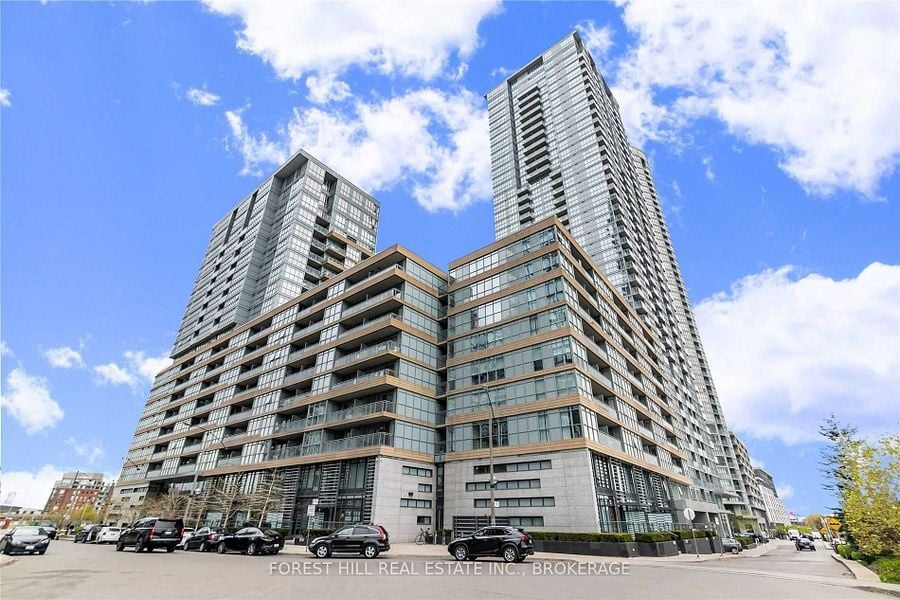 10 Capreol Court 605