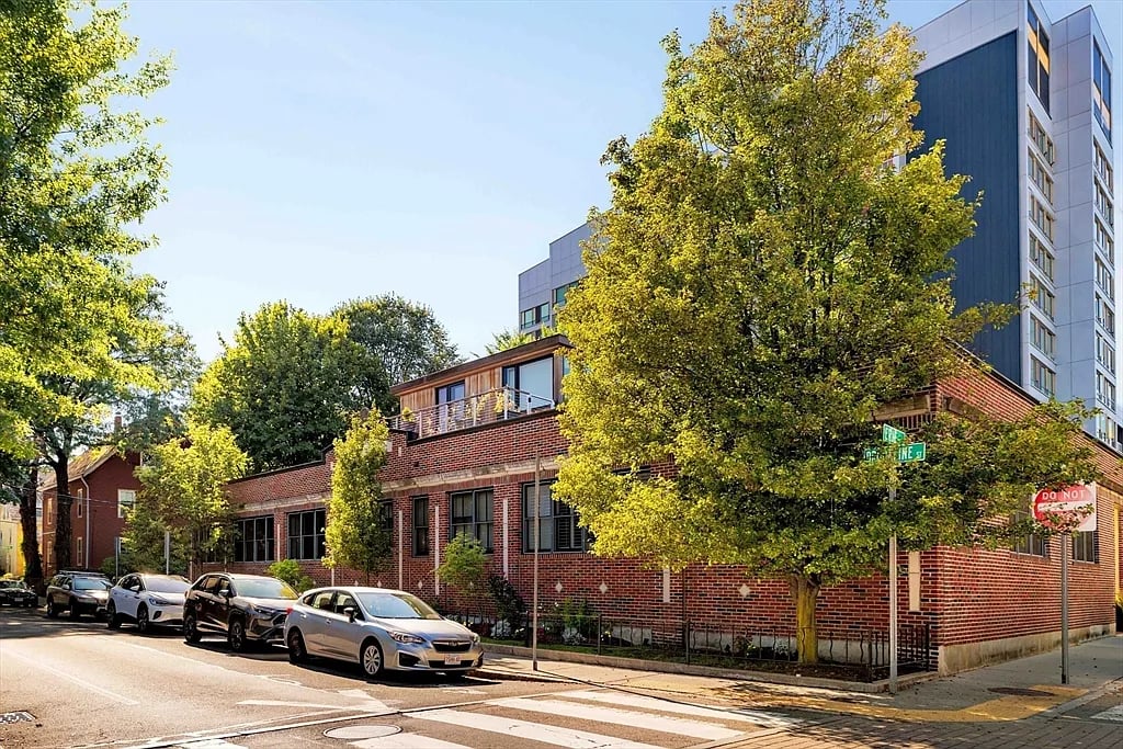 201 Brookline St UNIT 6