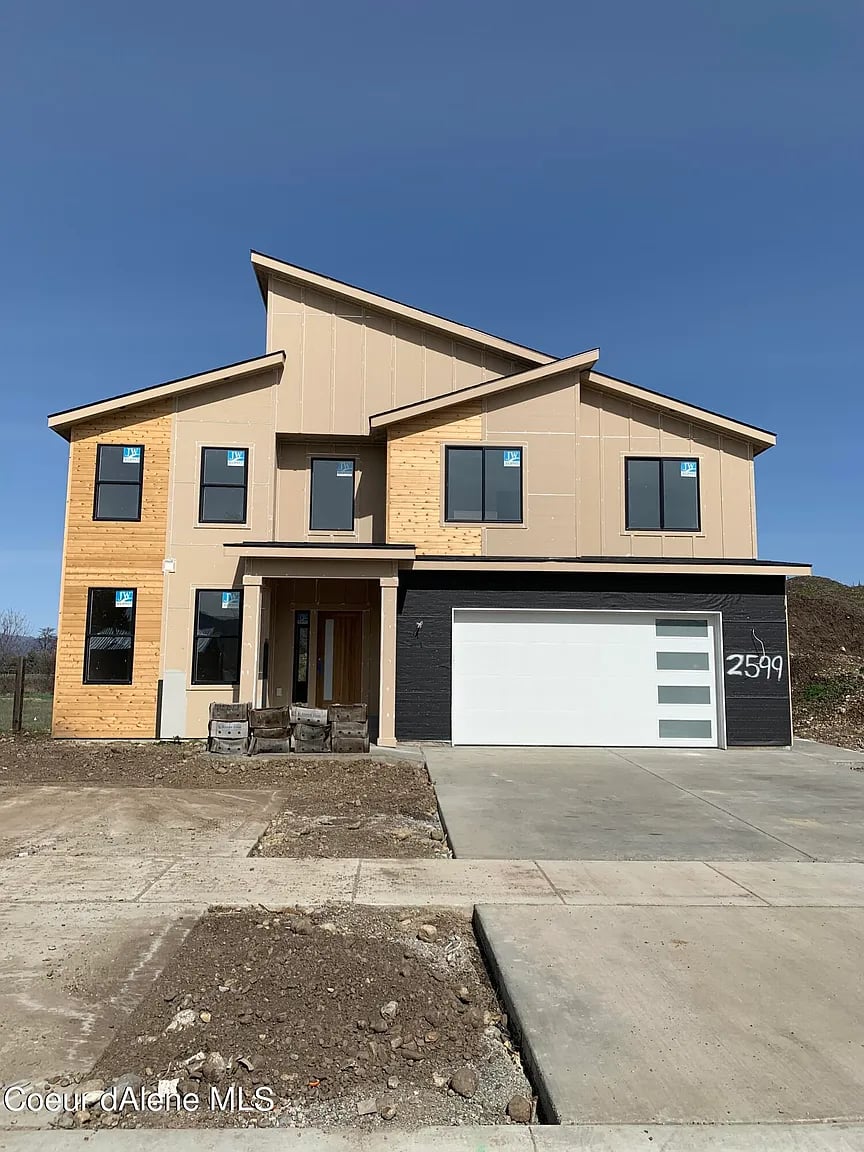 2599 W Okanogan Ave