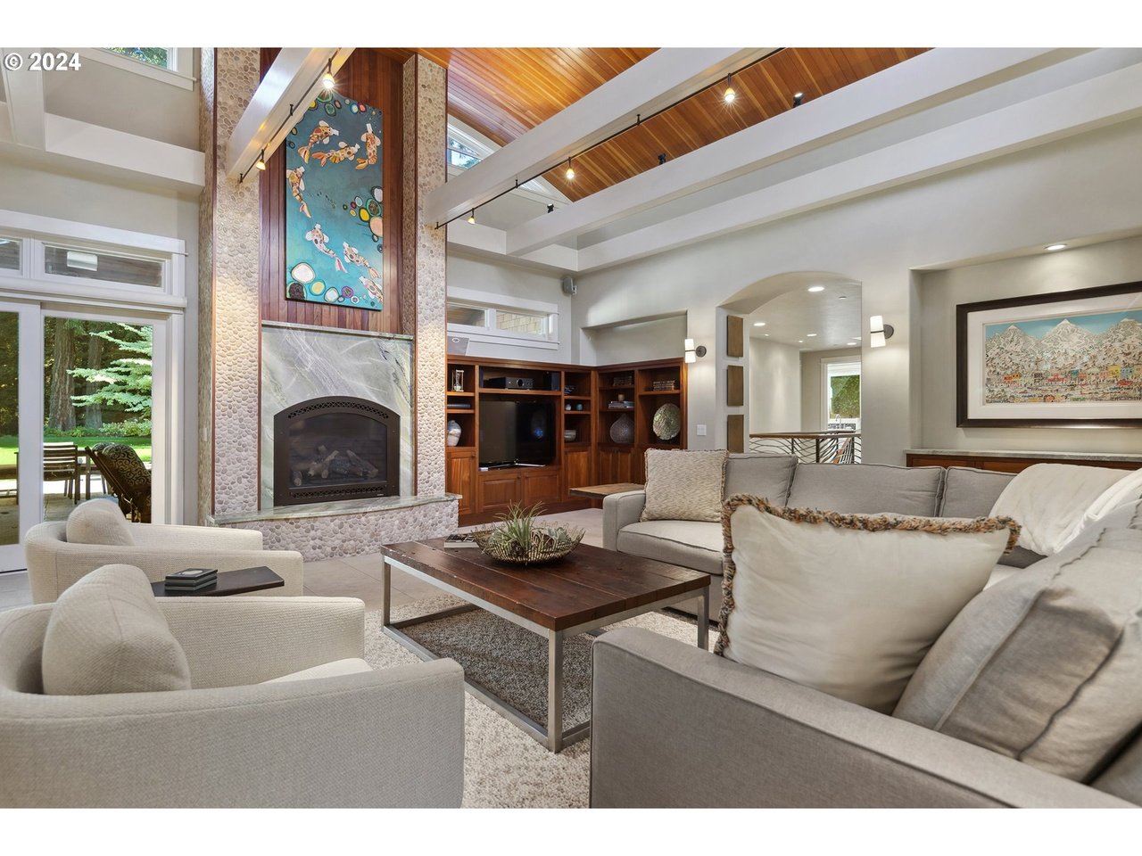 4330 SW Charming Wy