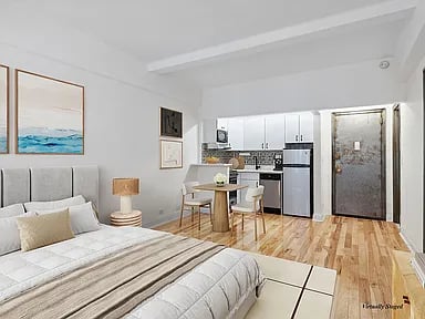 24 Fifth Ave Apt 921