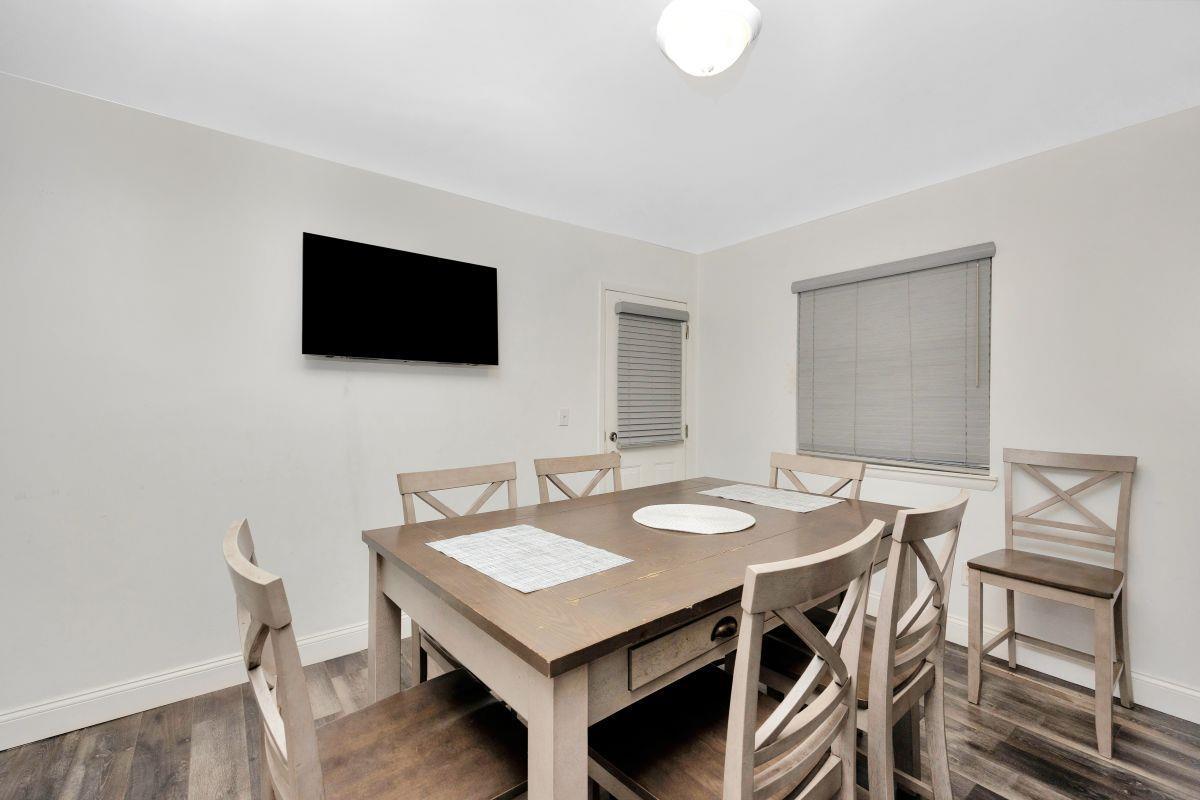 336 Commack Rd #16