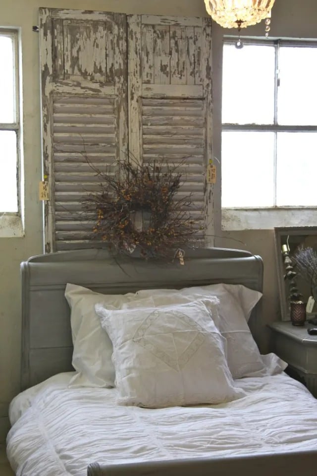 Repurpose Wed – Vintage Shutters