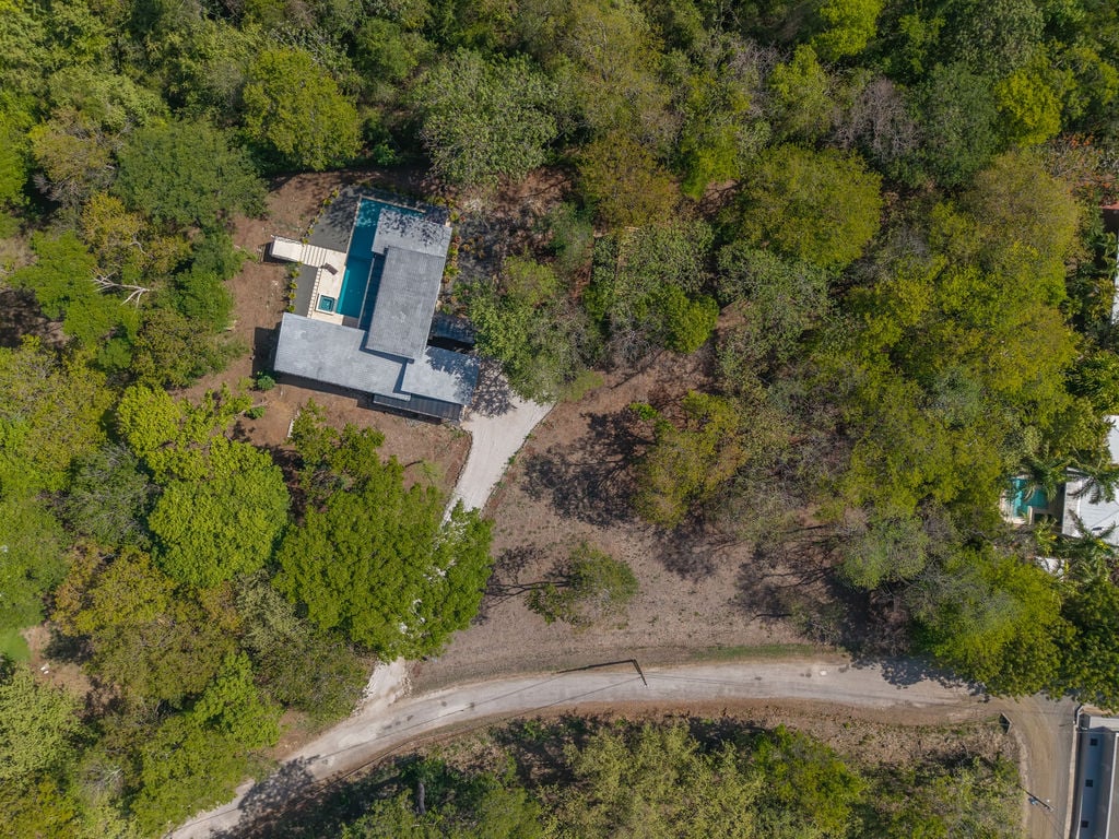 Casa Avalon |  New 4-Bedroom Home on 1.48-Acre Lot – Build 2 More Structures, Just Minutes from the Beach! 
