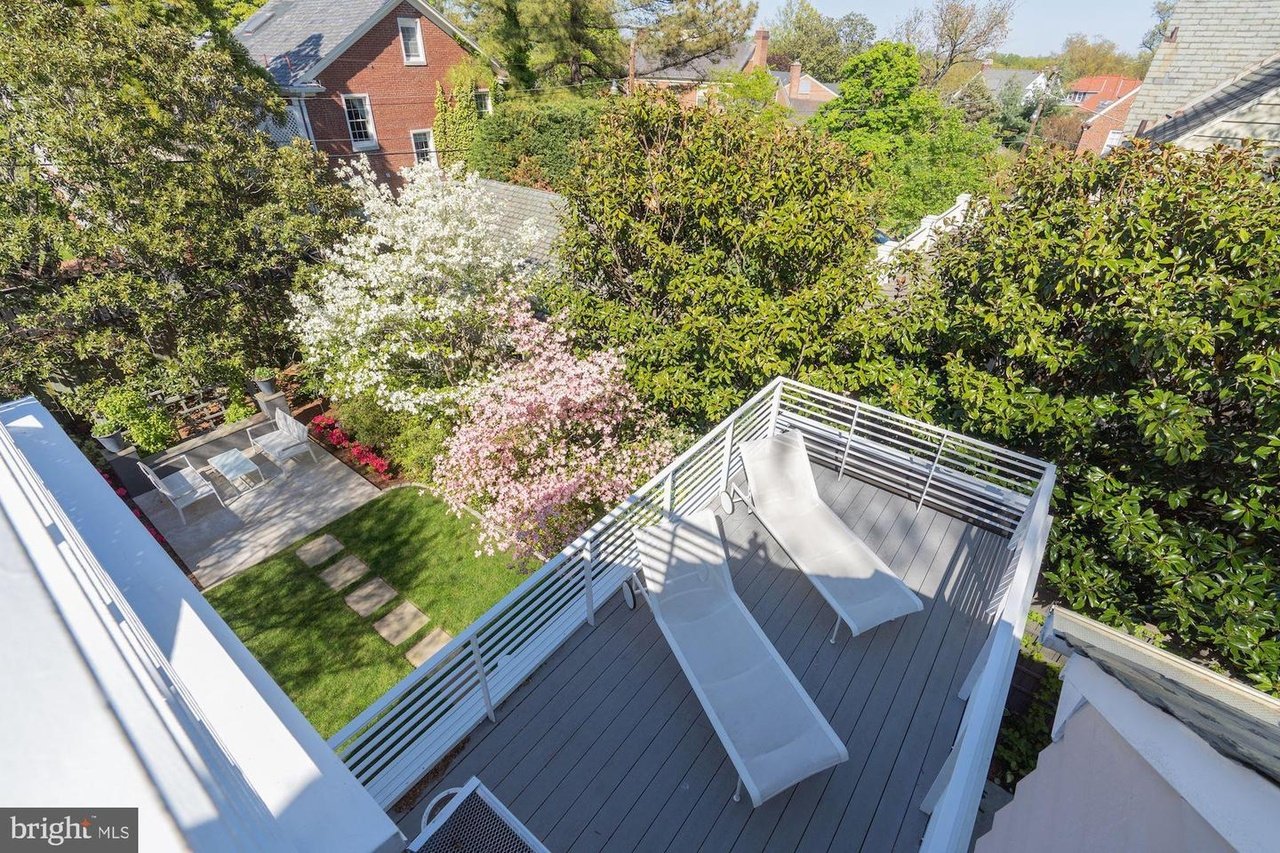 3537 Edmunds St NW