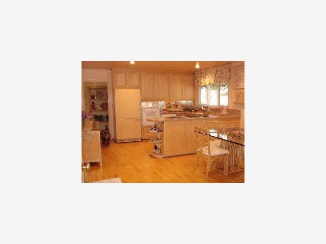 471 Sherwood Way