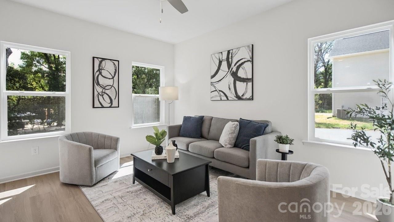 Urban Freedom and Unmatched Value: Your Private Retreat Minutes from Uptown