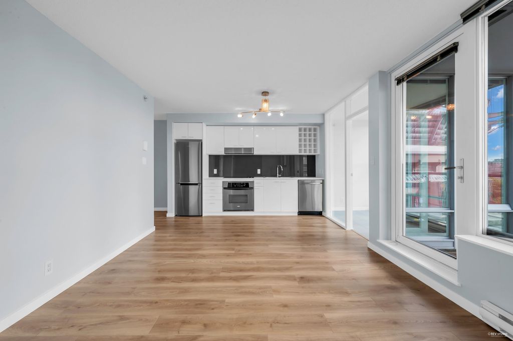 111 W Georgia St, #509