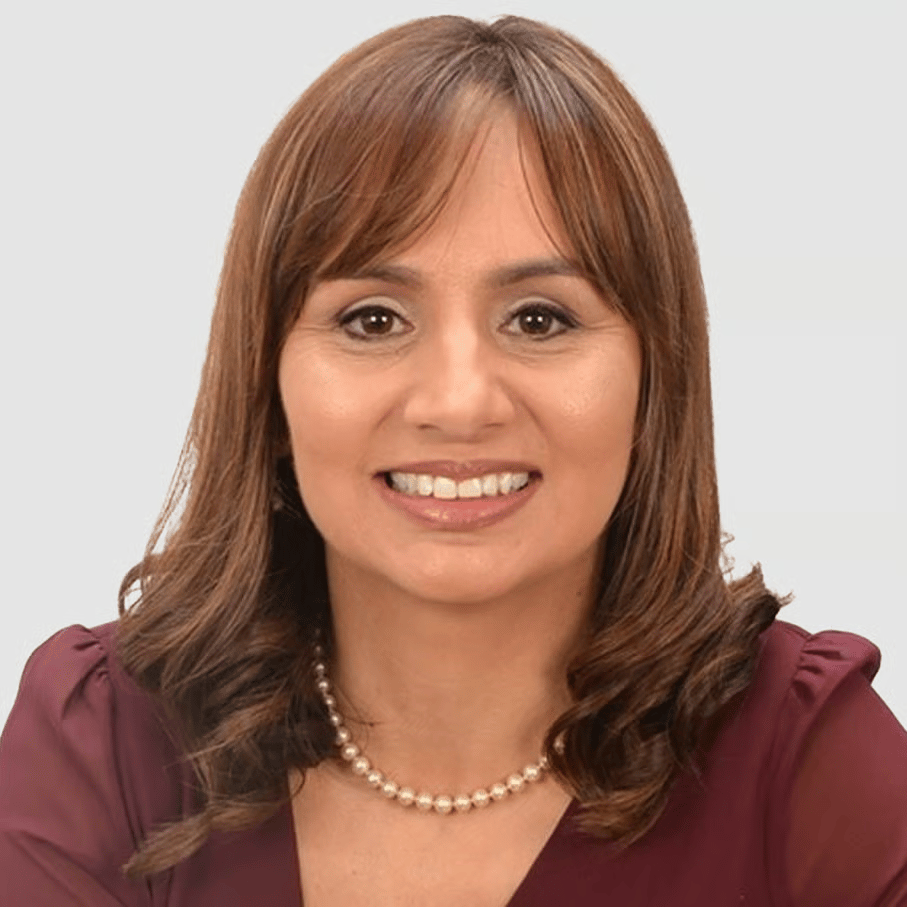 Laura Morales Fort Lauderdale, FL Real Estate Agent Headshot