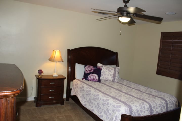 2562 Beverly Glen Dr. 