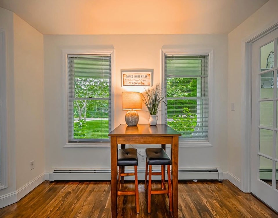 47 Schoolhouse Rd