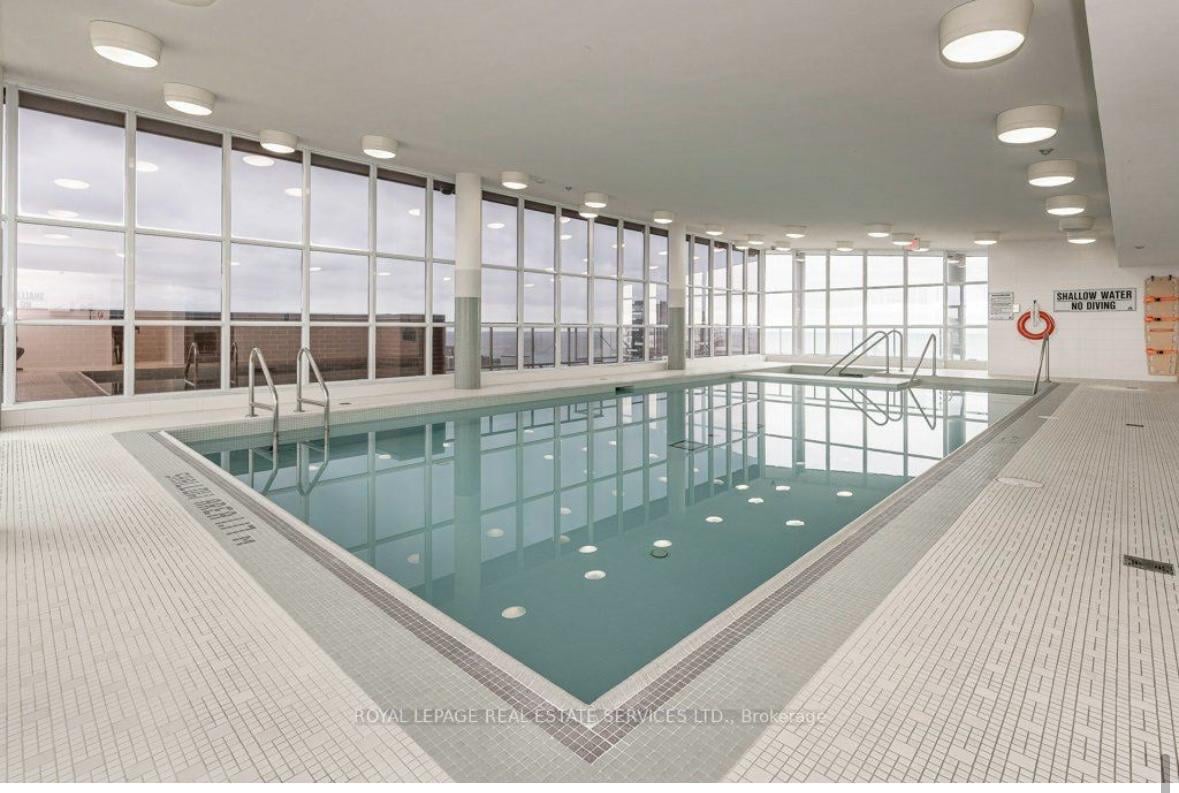 402-551 Maple Avenue, Burlington