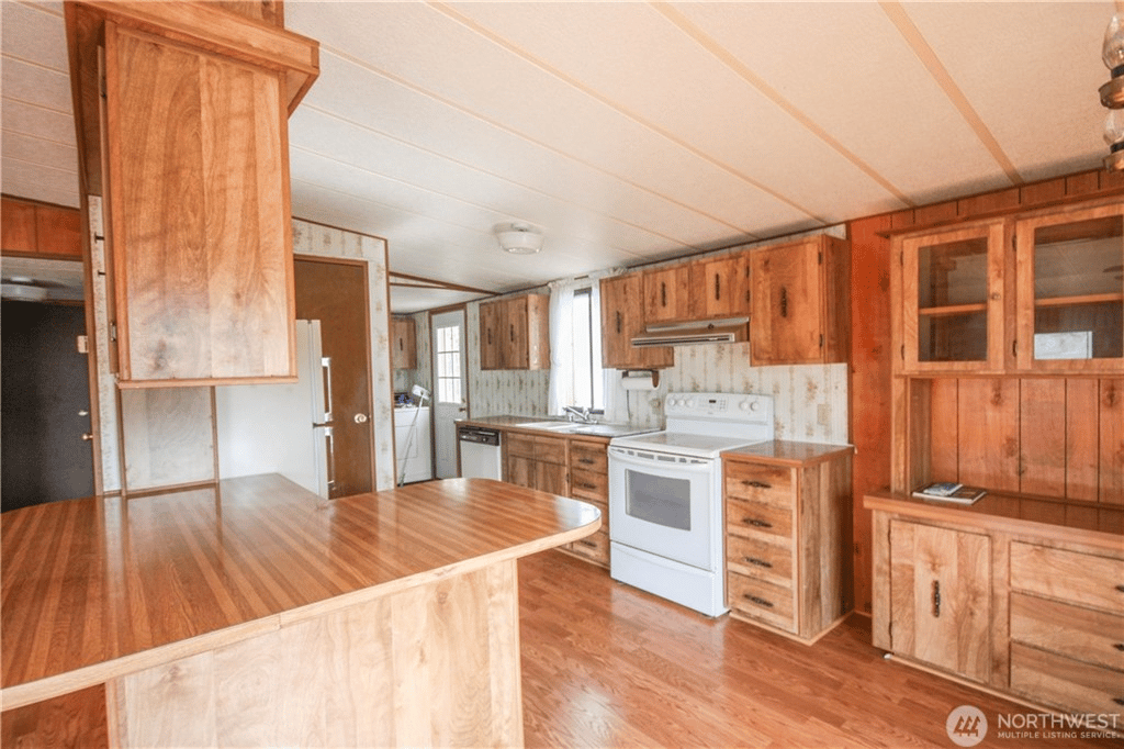 340 W Emerson Dr