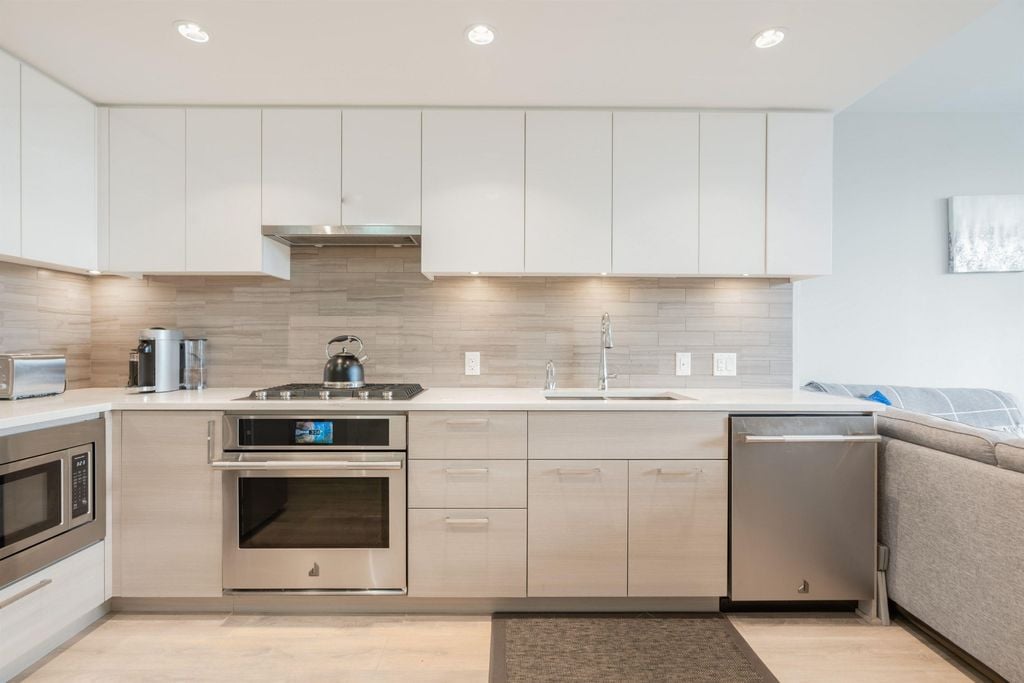 3451 Sawmill Cres, #303