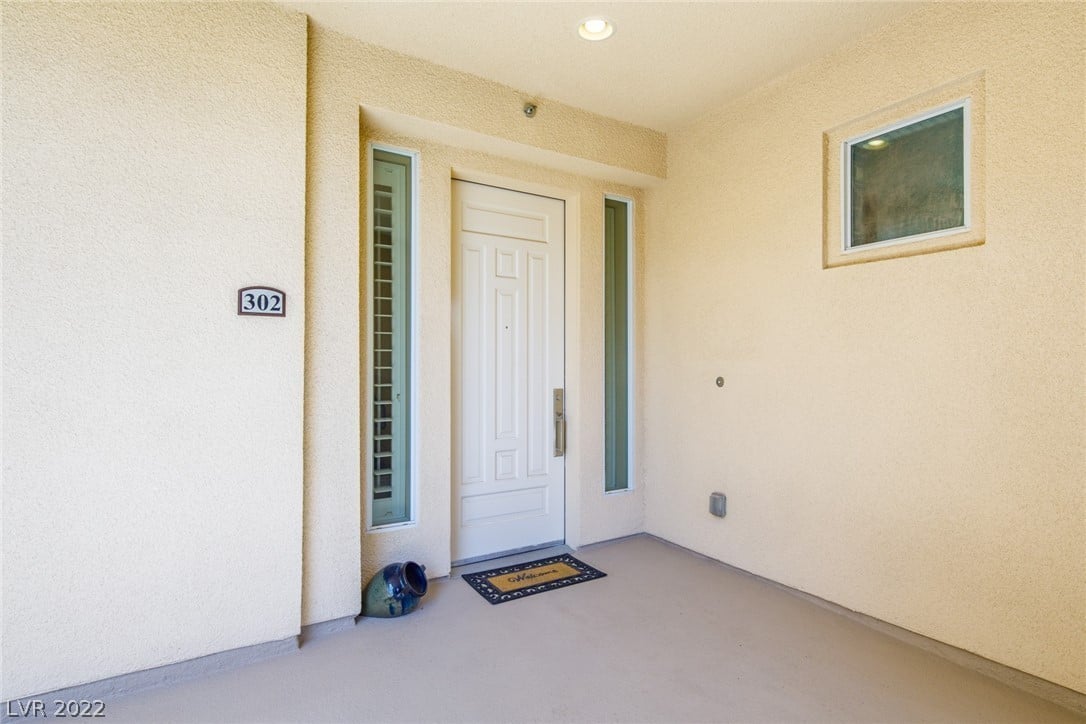 9140 Tesoras Dr #302