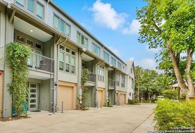 139 Cedar St #102