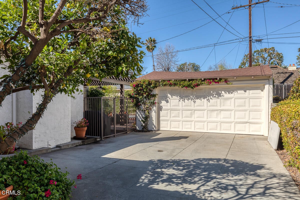 543 N Mission Dr