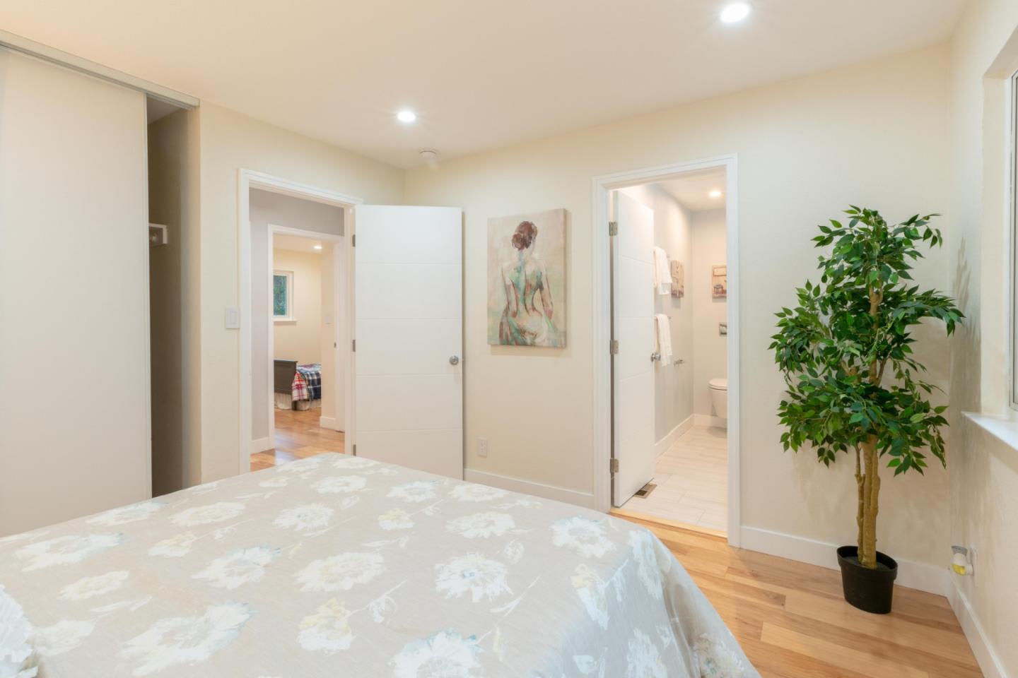 West Rincon Avenue, Campbell