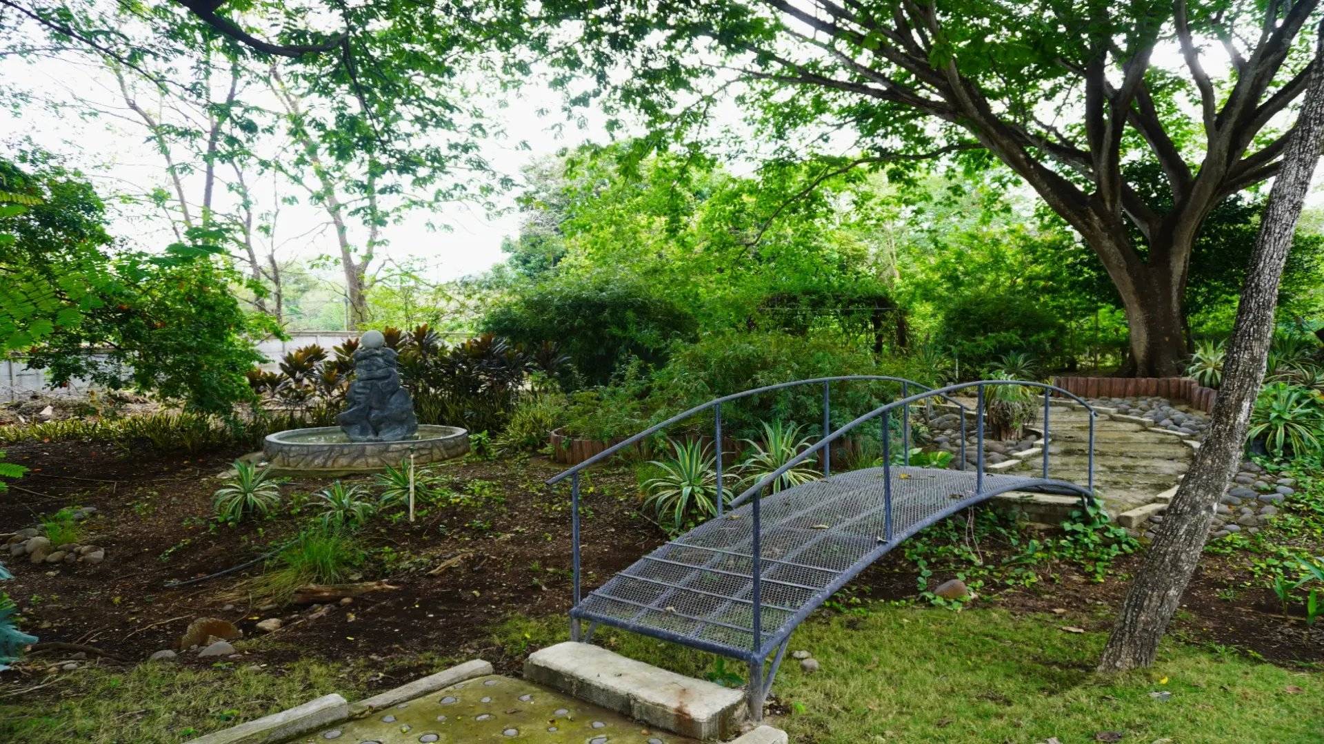 Las Melinas Sanctuary