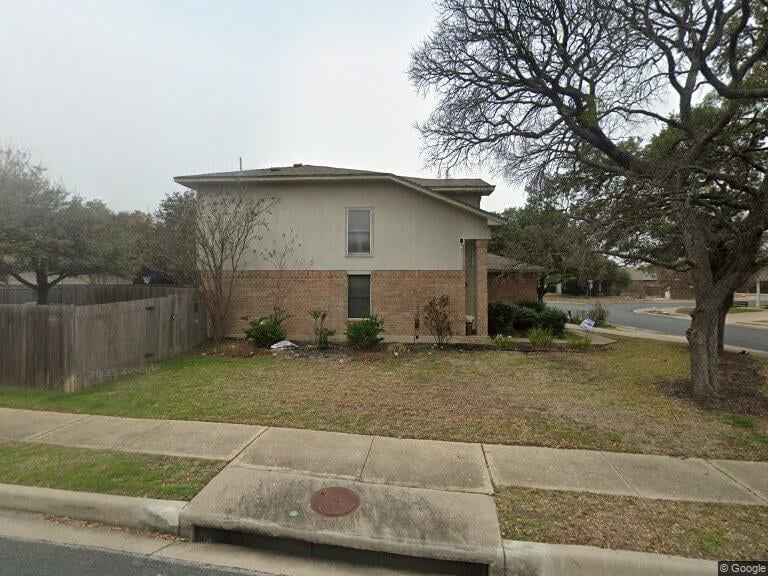 1204 Pine Portage Loop