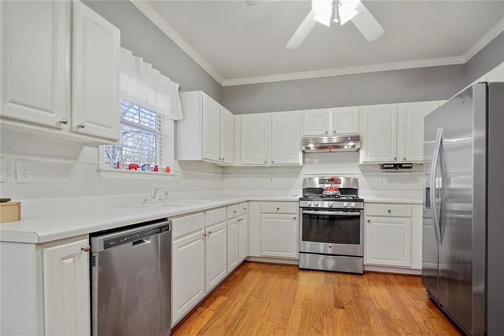 1172 Rhyne Chase