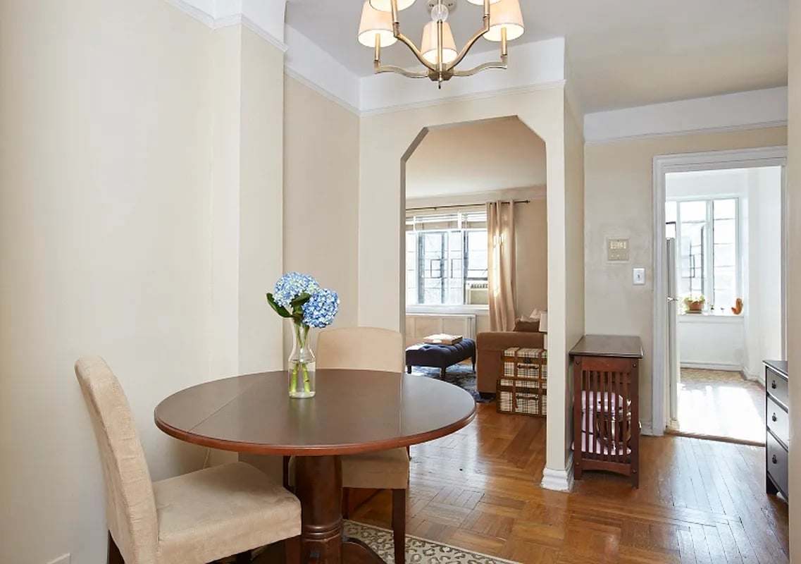 135 East 39th Street