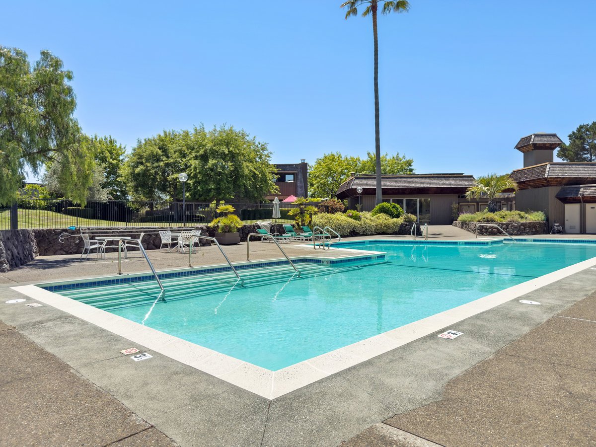 15 Sulgrave Lane, San Rafael