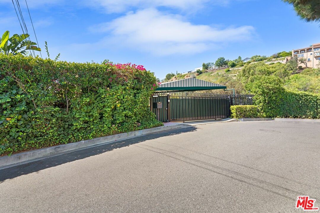 2645 Greenvalley Rd