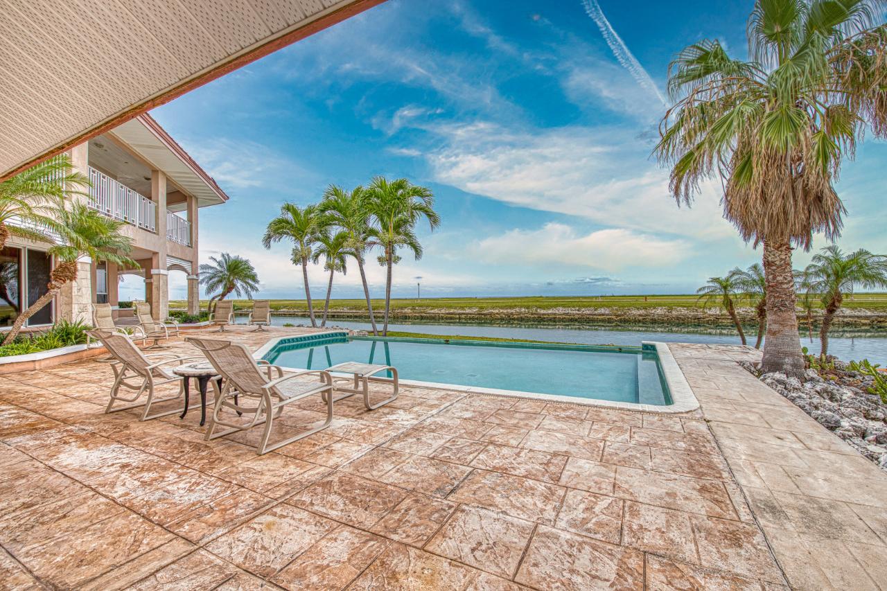 58 Sea Grape Court West End