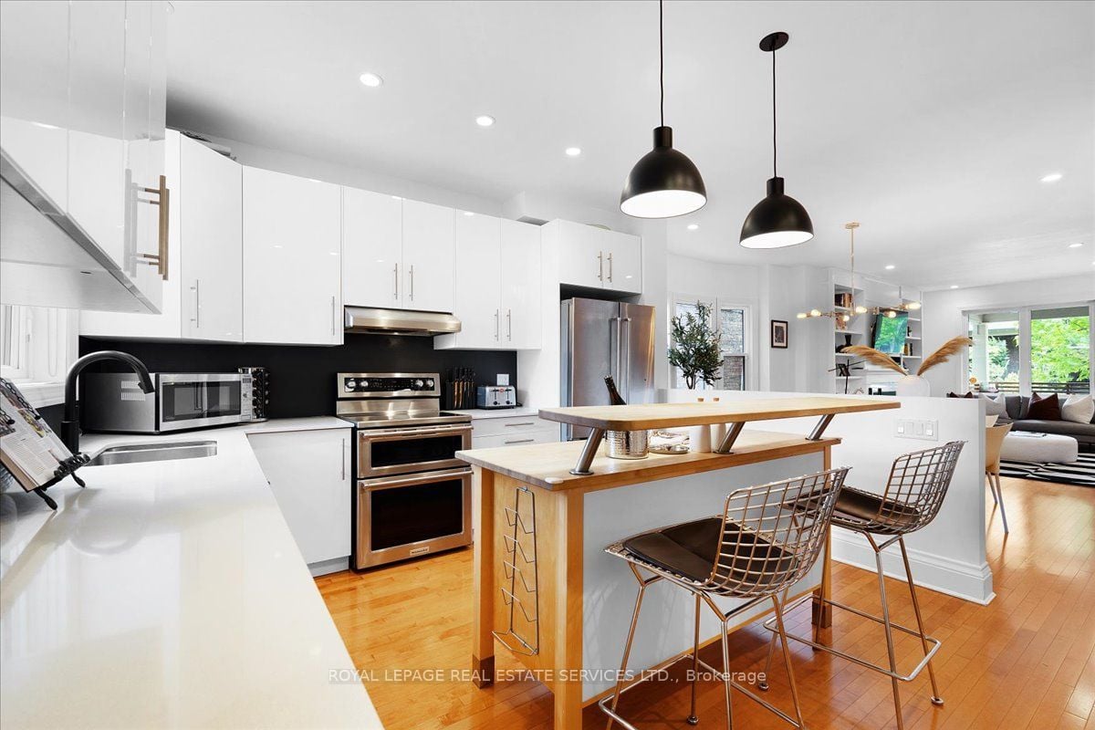 36 Appleton Ave, Toronto