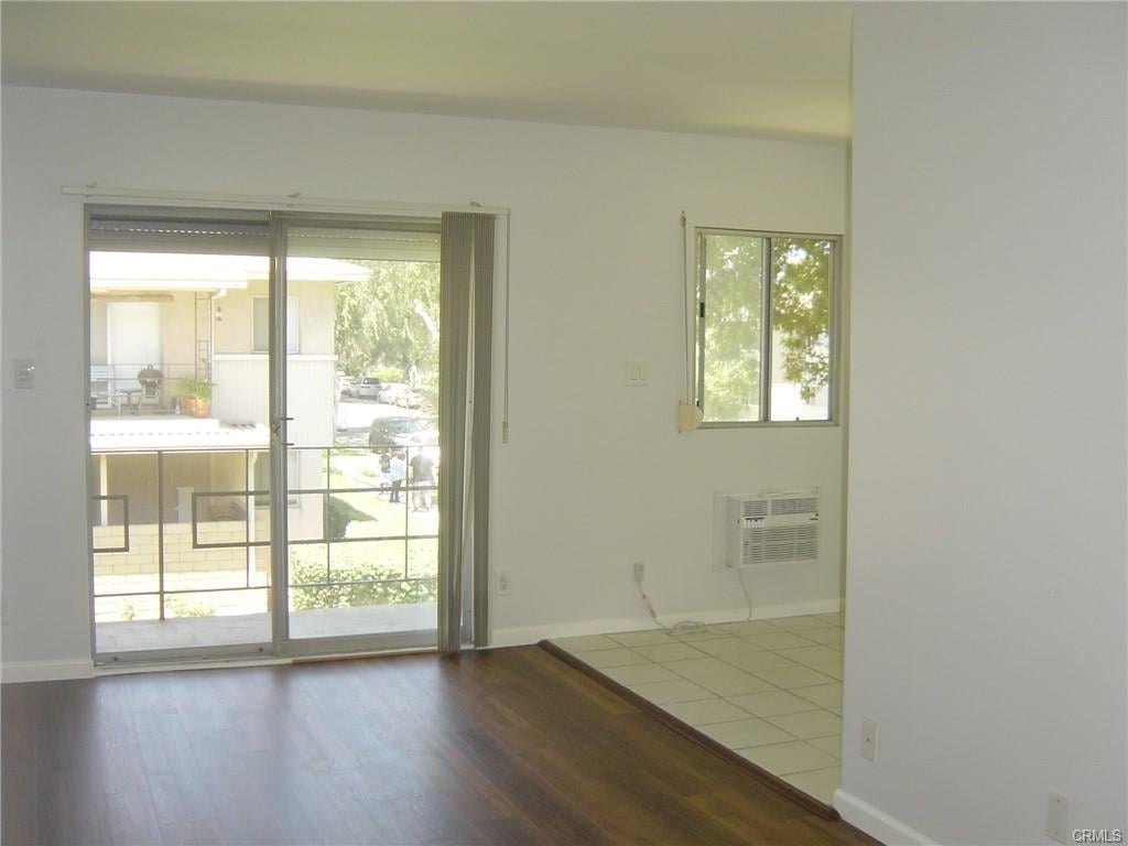 2213 San Anseline Ave #4